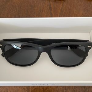 Black matte sunglasses (with prescription)